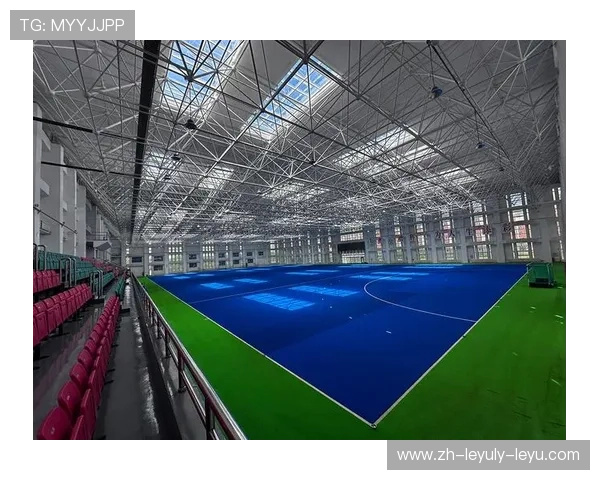 足球曲棍球运动对地面控球比赛方式的策略启发